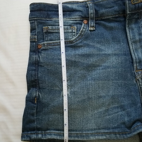 Denim shorts - Picture 3 of 4